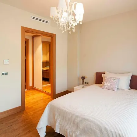 Vhillas Private Luxury Mana Villa